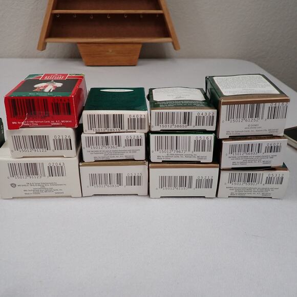 Hallmark Miniature Keepsake Ornaments 31 pcs w/Wood Shadow Box Memory Tree LN - Picture 11 of 16